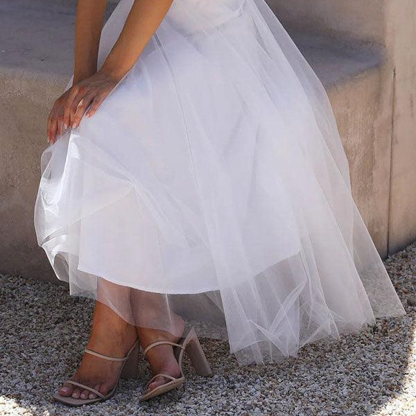 Elegant Maxi Dress with Straps in Chiffon for a Modern Princess Party