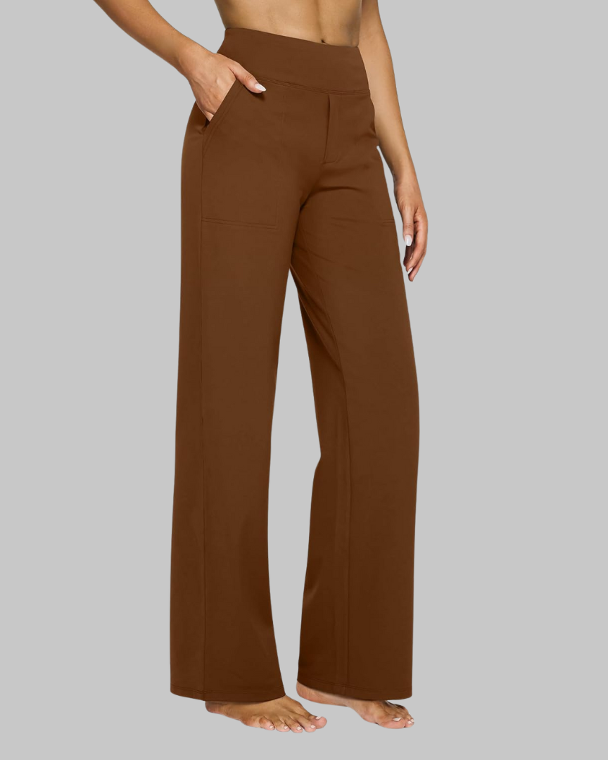 : Elara - Comfort Stretch Pants in Dark Brown van Paper Favor
