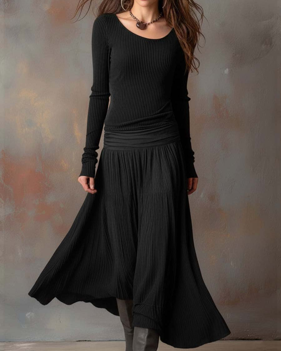 Long Sleeve Midi Dress : Felicity | Luxury Ribbed Sweater Dress in Black van Paper Favor