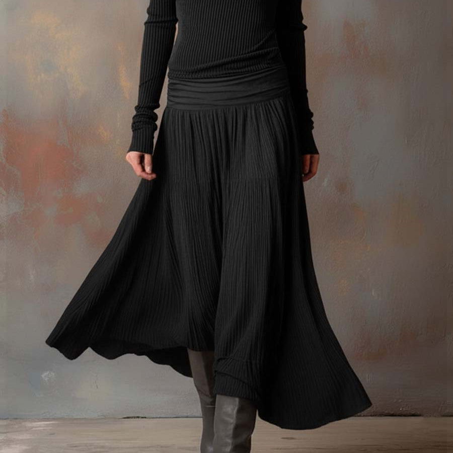 Long Sleeve Midi Dress : Felicity | Luxury Ribbed Sweater Dress in Black van Paper Favor