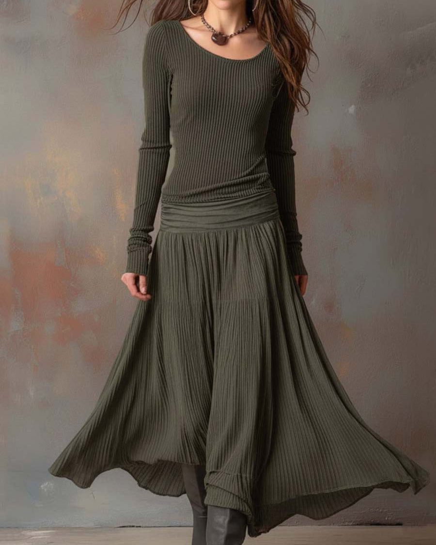 Long Sleeve Midi Dress : Felicity | Luxury Ribbed Sweater Dress in Sage Green van Paper Favor