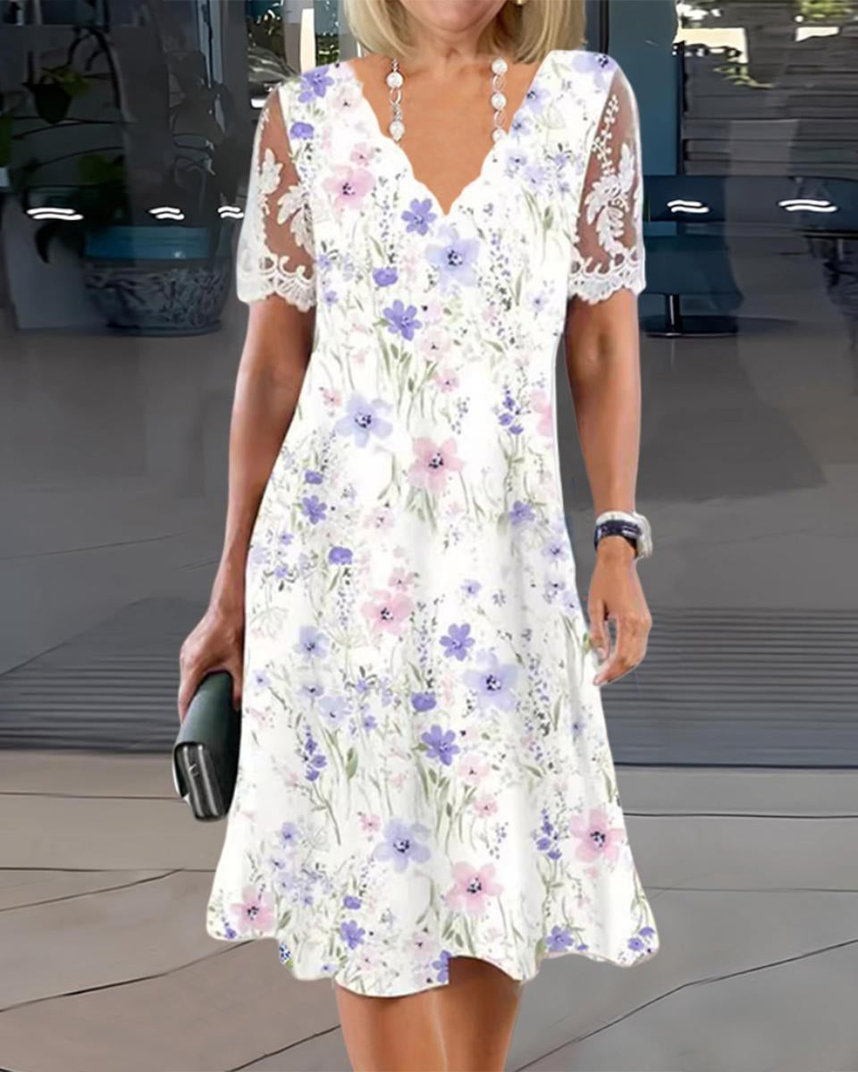 Dress : Edith | Lace Sleeve Floral Midi Dress in van Cow Clothing