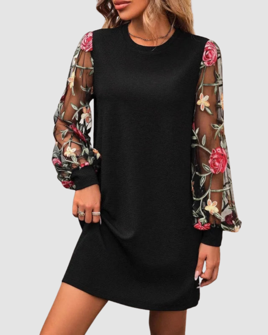 Clothing > Dresses : Shara™ Lace Long Sleeve Dress in 2XL van Paper Favor