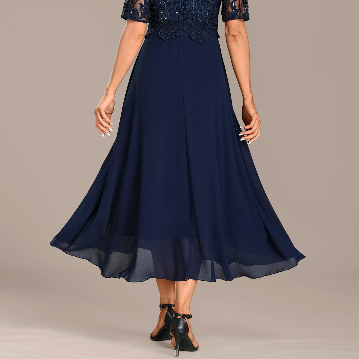 Women > Dresses > Midi : Women's Sophie Navy Lace Short-Sleeve Dress with Round Neck in Burgundy van Paper Favor