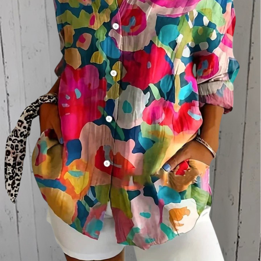 Clothing > Blouses : Deliane | Vibrant Artistic Button-Up Blouse in Multicolour van DUUWE