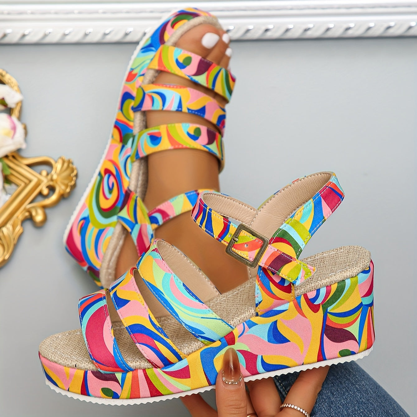 Shoes > Sandals : Selora | Platform Ankle Strap Sandals in van Cow Clothing