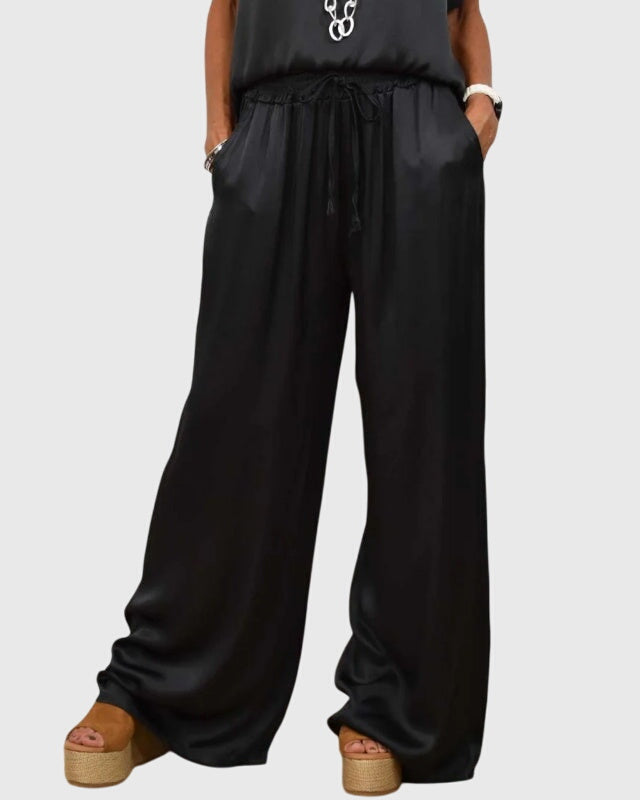 Clothing > Sets : Kayla™ | Elegant Two-Piece Set in van Paper Favor