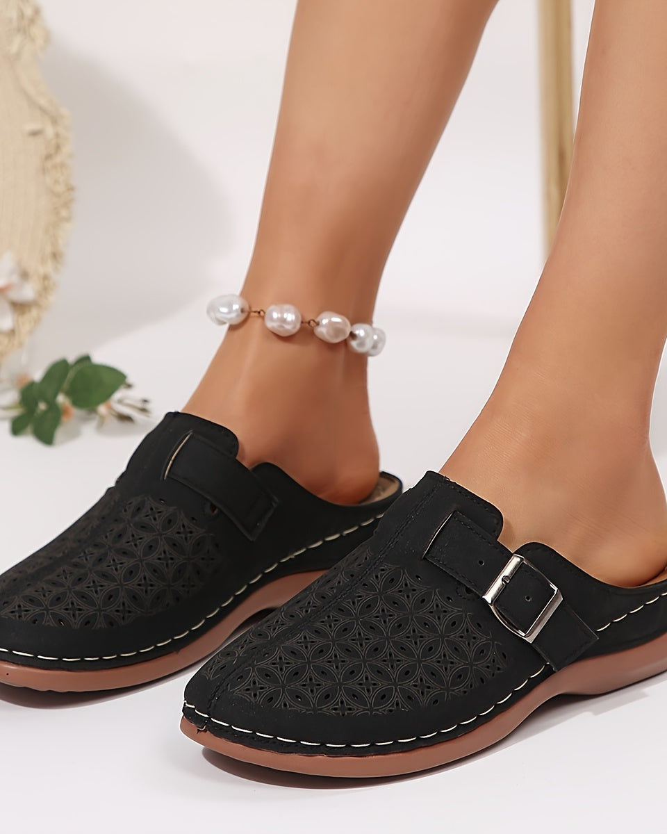 : Breathable Everyday Flats in Black van Cow Clothing