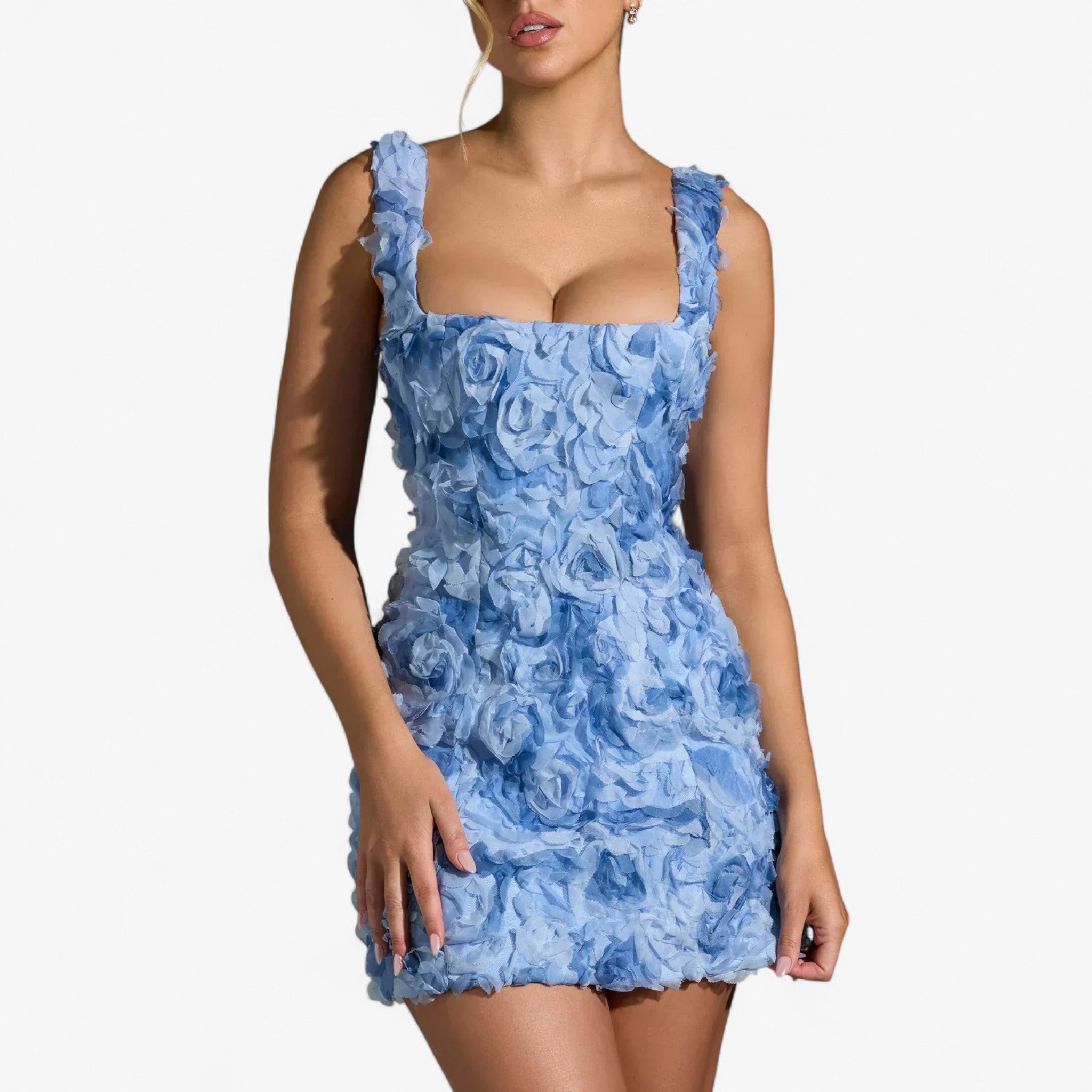 Women's Short, tight-fitting dress with 3D pink appliqué and sculpted