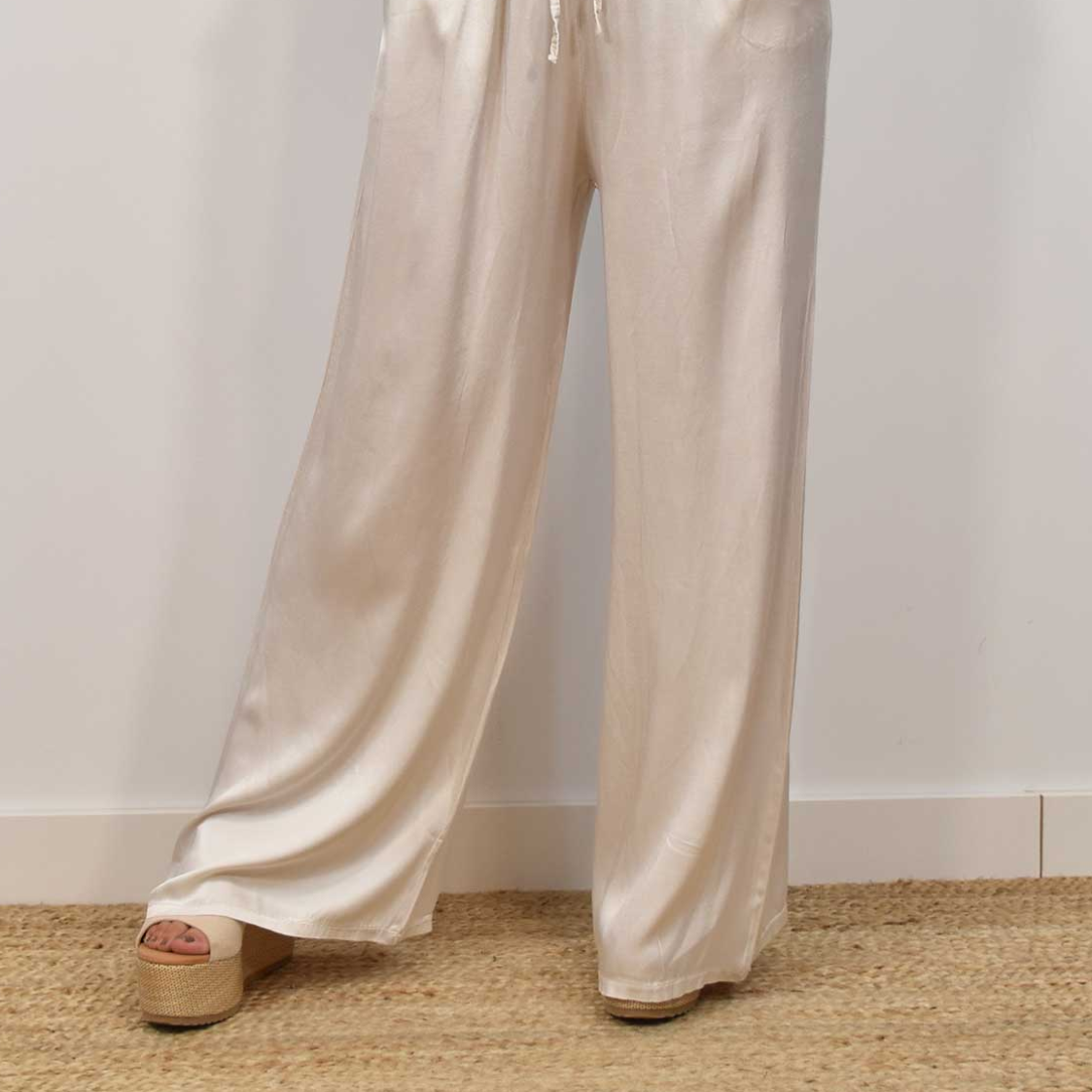 Women > Two-Piece Sets : Women's CLEO - Chic Two-Piece Set in Caramelo van Paper Favor