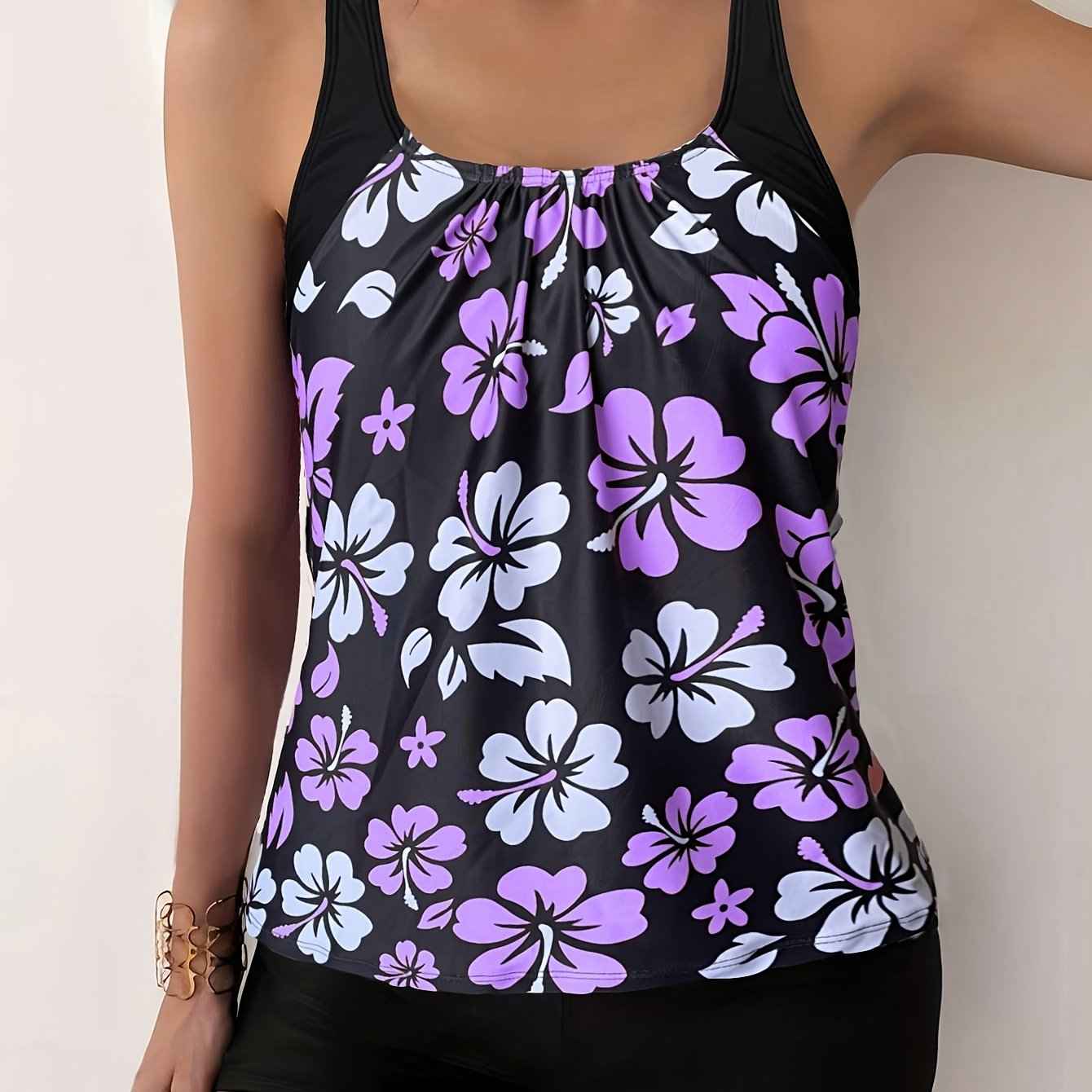 Elena Tankini-Set mit Blumenmuster – Lebhafte, schmeichelhafte Strandbademode