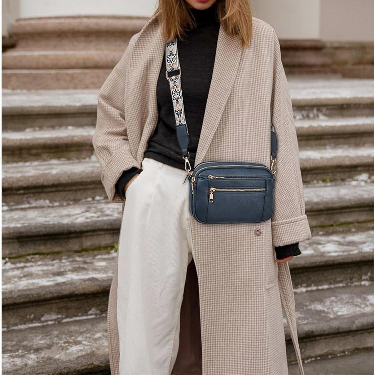 Women > Bags : Women's Doireann Refined Leather Shoulder Bag - Timeless Luxury in a in Black van Paper Favor