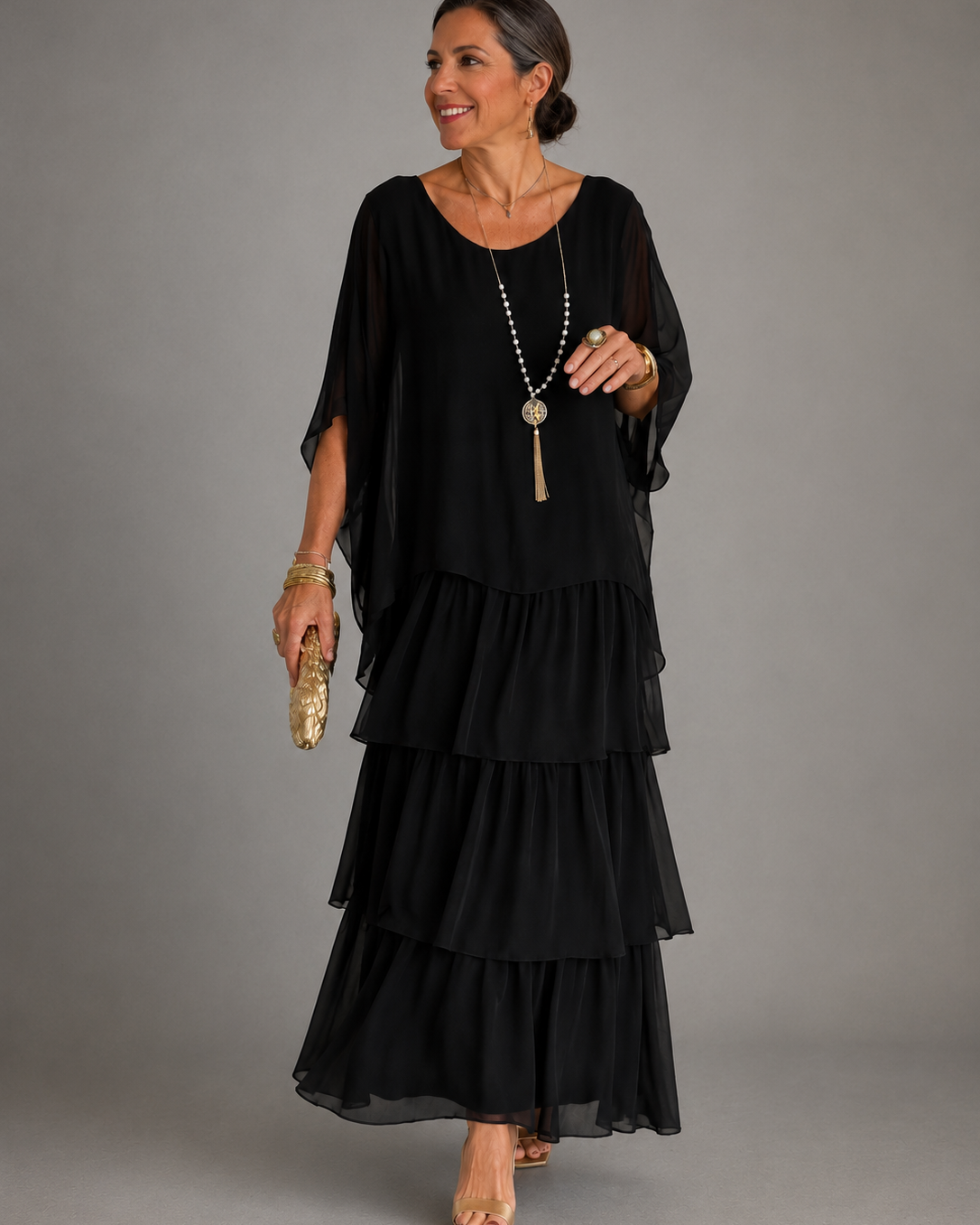 Clothing > Dresses : Lara™ | Elegant Flowing Maxi Dress in Black van Paper Favor