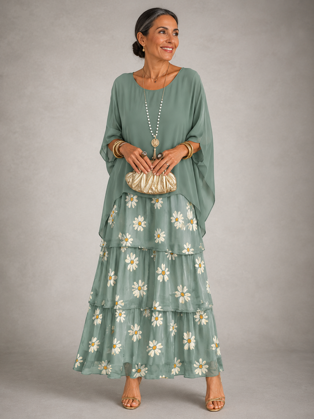 : Lara™ | Elegant Flowing Maxi Dress in Faded Green van Paper Favor