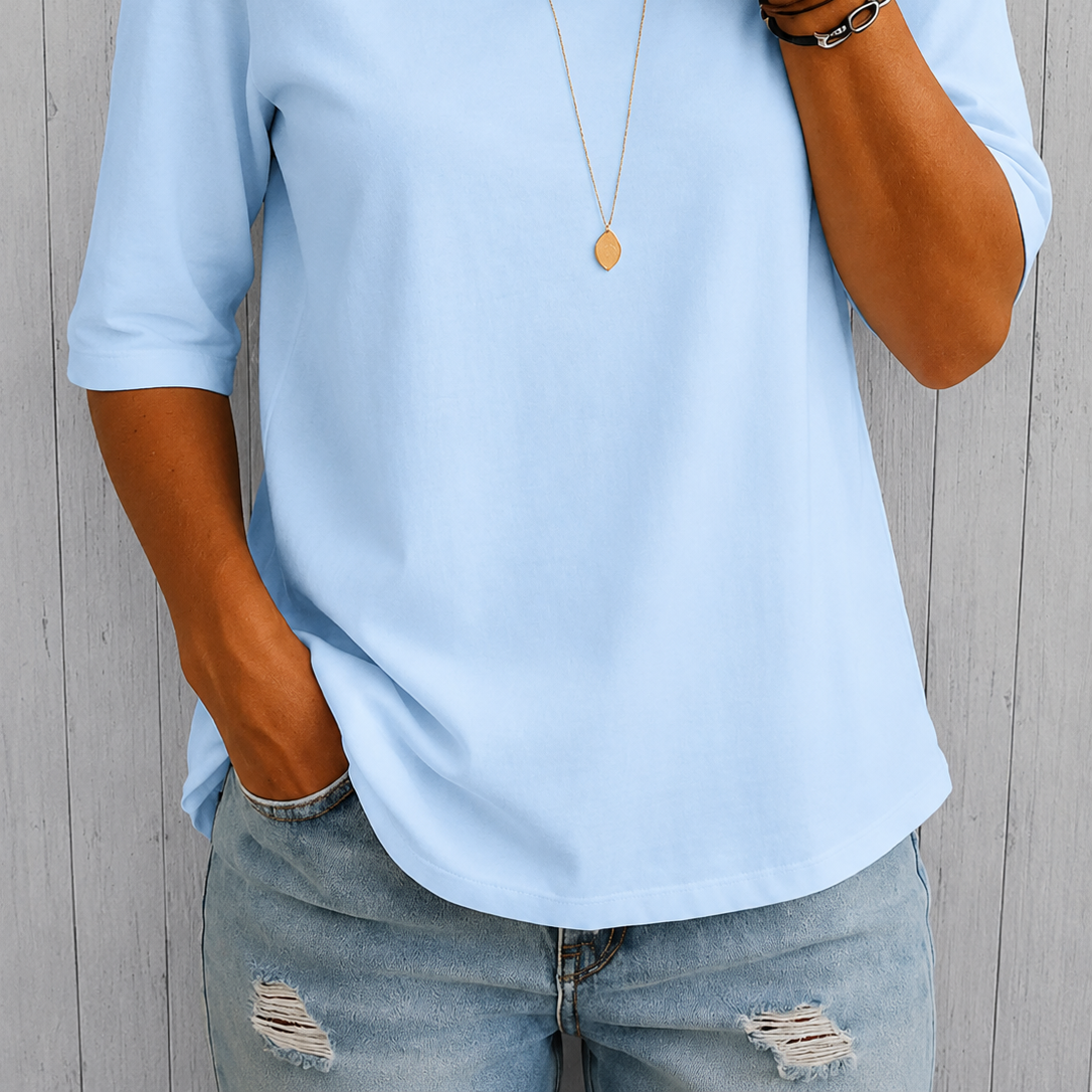 Clothing > T-Shirts : Calvera | Essential Comfort Tee in Blue van DUUWE