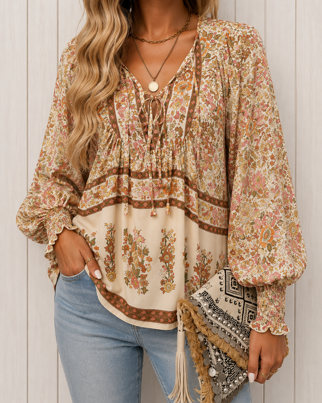 Clothing > Blouses : Audry™ | Elegant Blouse in Apricot van DUUWE