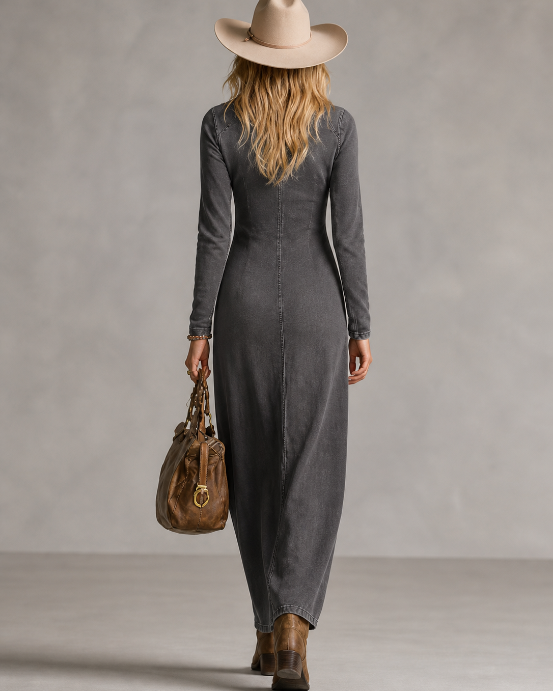: Monique | Casual Autumn Jean Long Dress in van Paper Favor