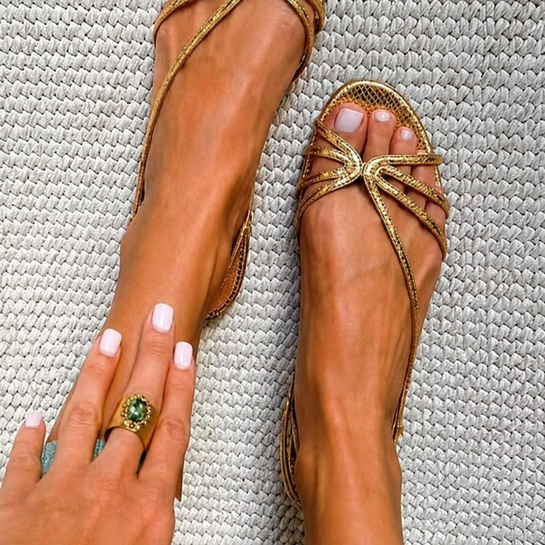 Shoes > Sandals : Serafina | Golden Sandals Summer Essence in Gold van Paper Favor