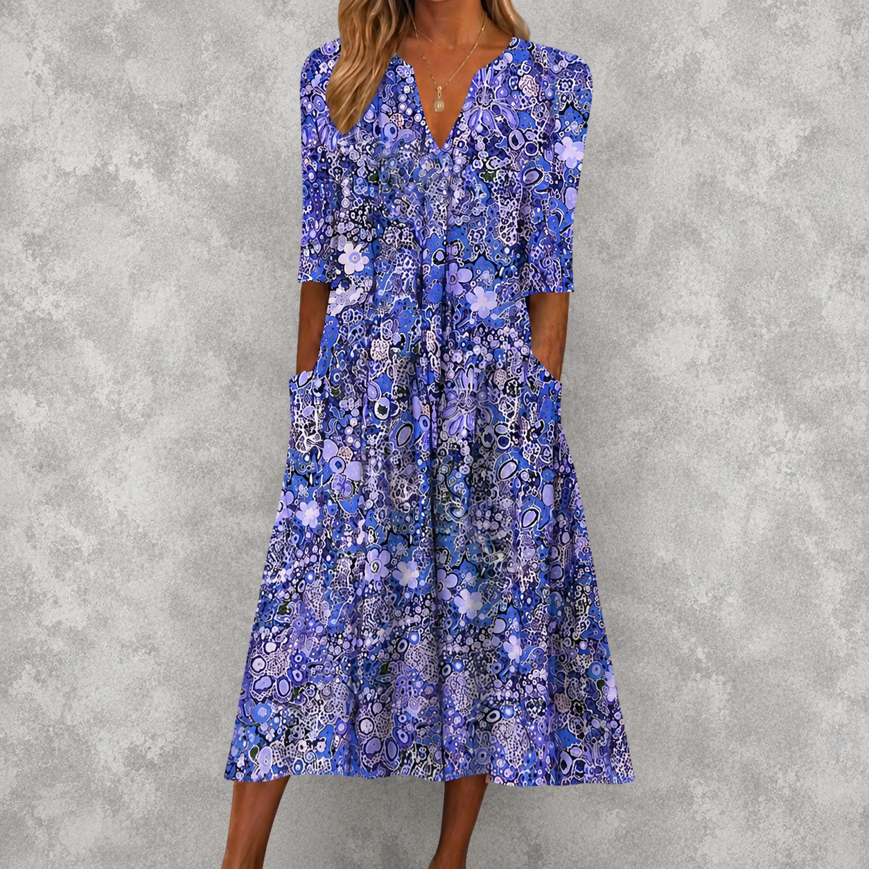 Dress : Evelyn | Graceful Midi Dress With Pockets in Blue van Paper Favor