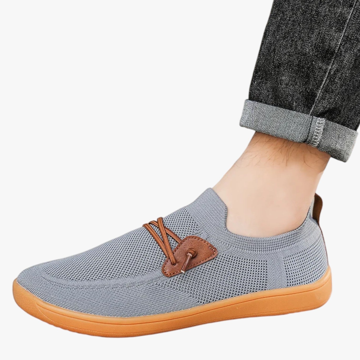 Breathable men's sneakers