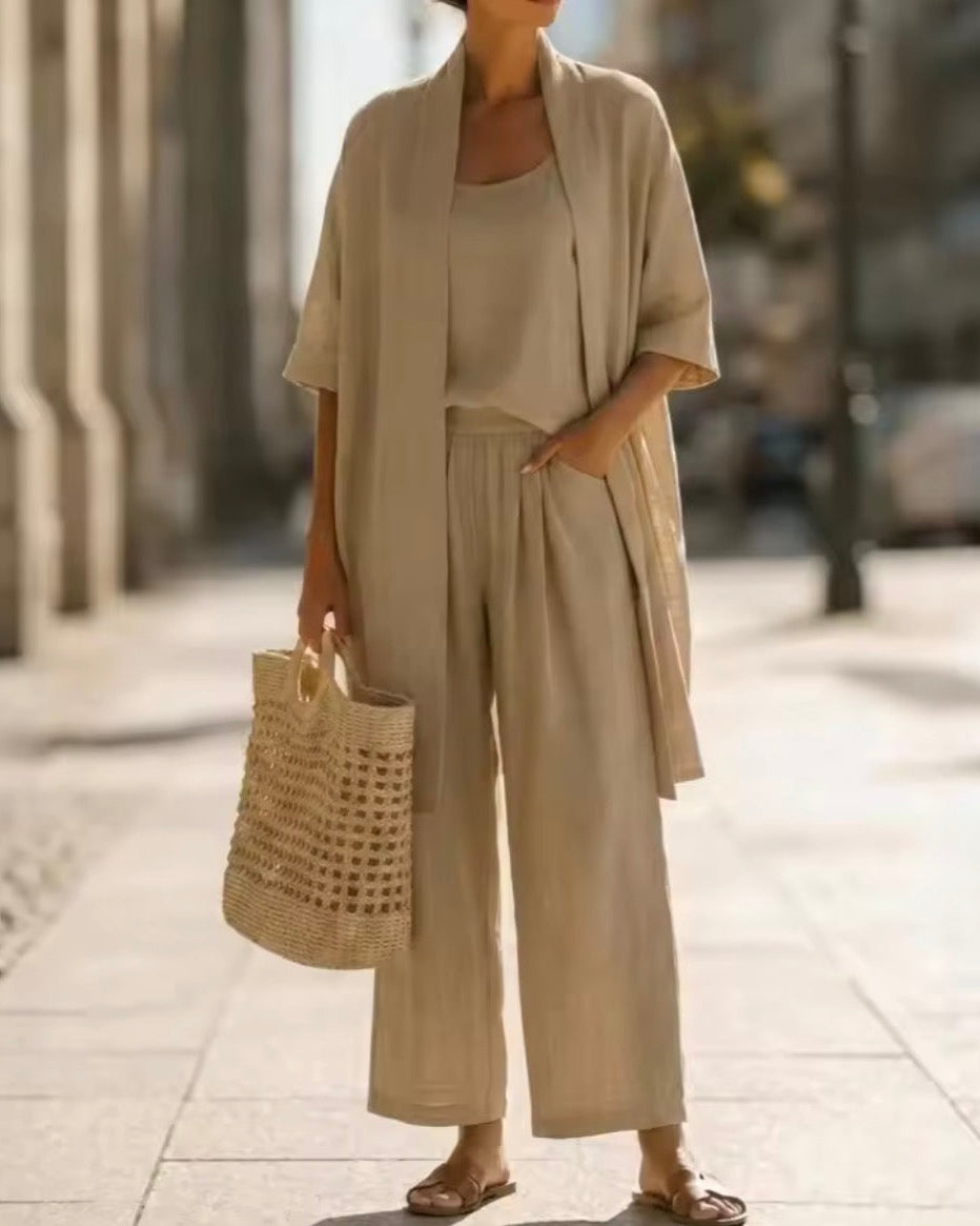 Set : Abigail | Elegant Three-Piece Set in Beige van Paper Favor