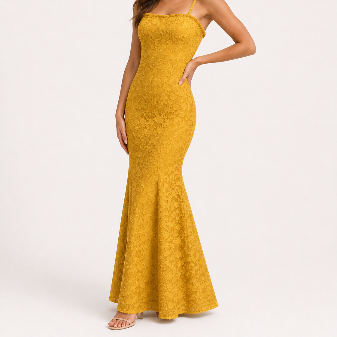 Long Mermaid Dress with Straps at the Back for an Elegant Look
