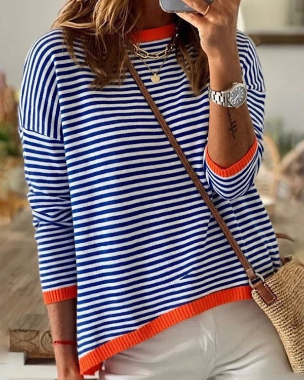 Pull : Sophie - Striped Long Sleeve Top in Blue van Paper Favor