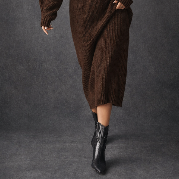 Dresses : Olive | High Neck Textured Elegant Dress in Dark Brown van Paper Favor