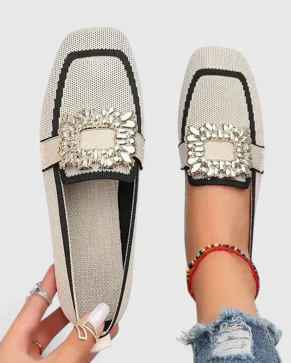 : Maylora - Comfortable Loafers in Beige van Paper Favor