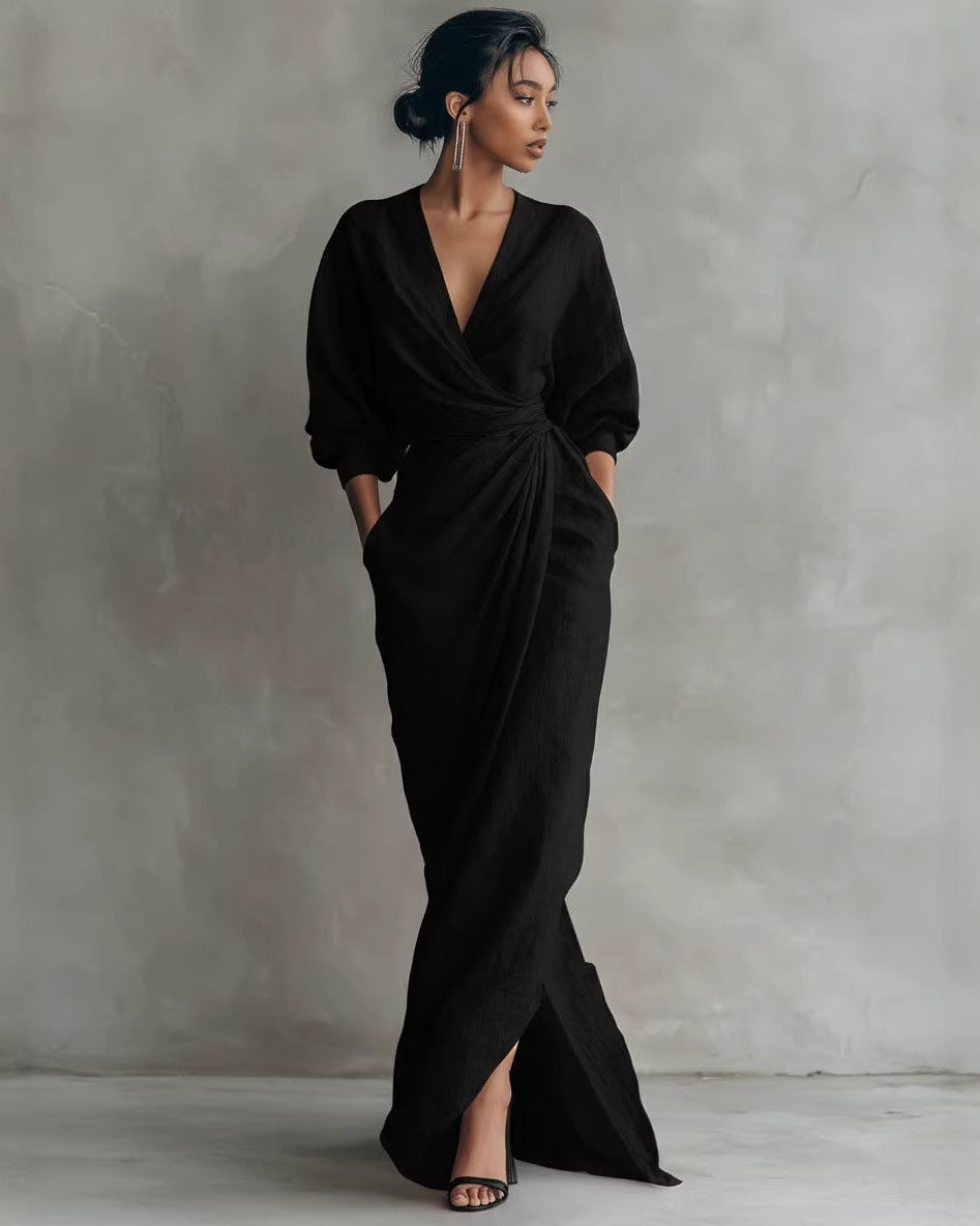 : Lola | V-Neck Waist Draped Long Sleeve Dress in Black van Paper Favor