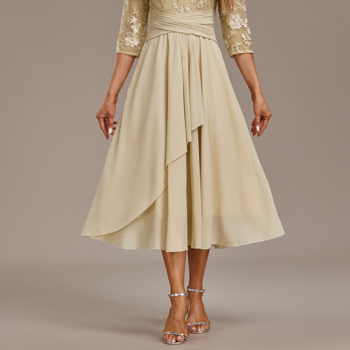 Women > Dresses > Midi : Women's Sophie Navy Lace Short-Sleeve Dress with Round Neck in Cream van Paper Favor