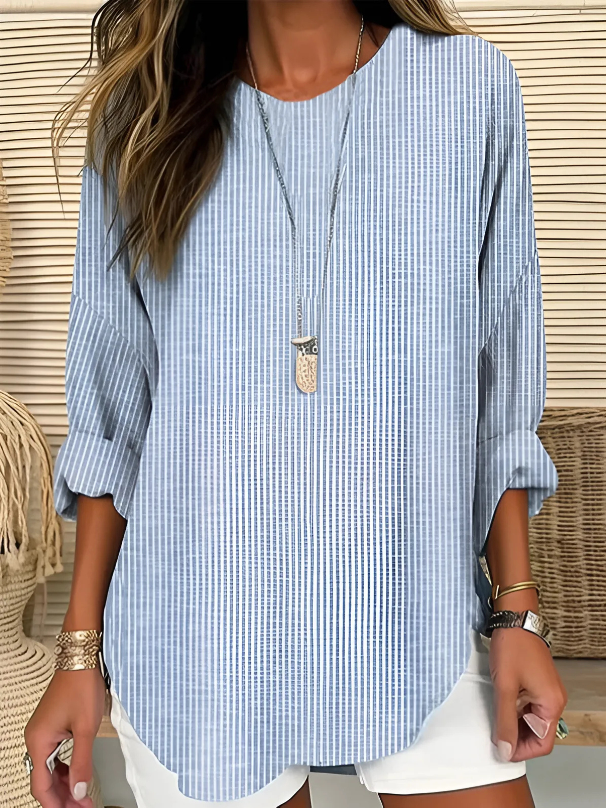 Blouse : Jessa | Trendy Striped Blouse in Blue van Paper Favor
