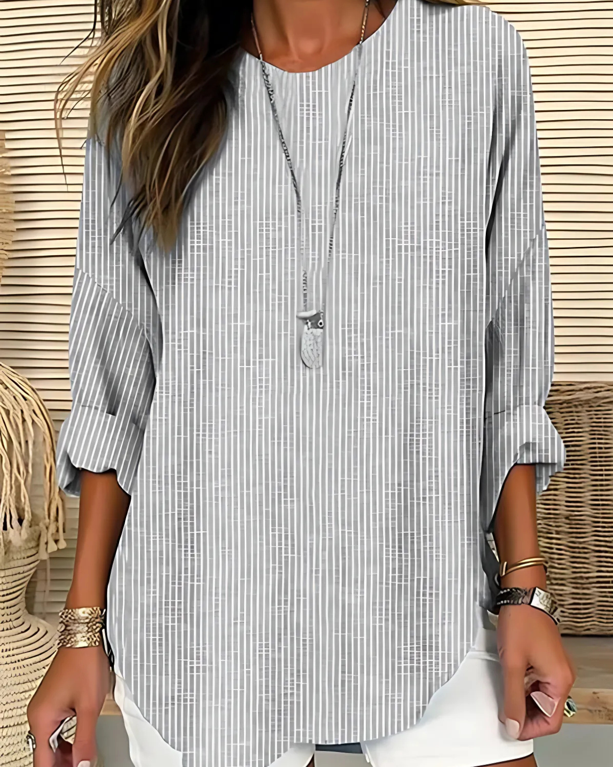 Blouse : Jessa | Trendy Striped Blouse in Grey van Paper Favor