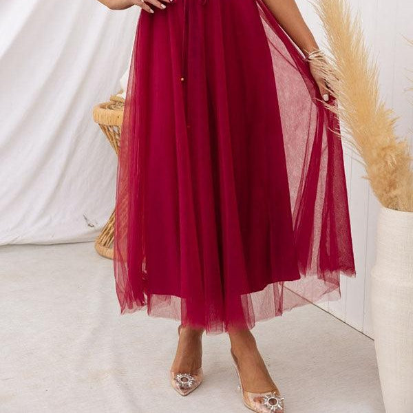 Elegant Maxi Dress with Straps in Chiffon for a Modern Princess Party