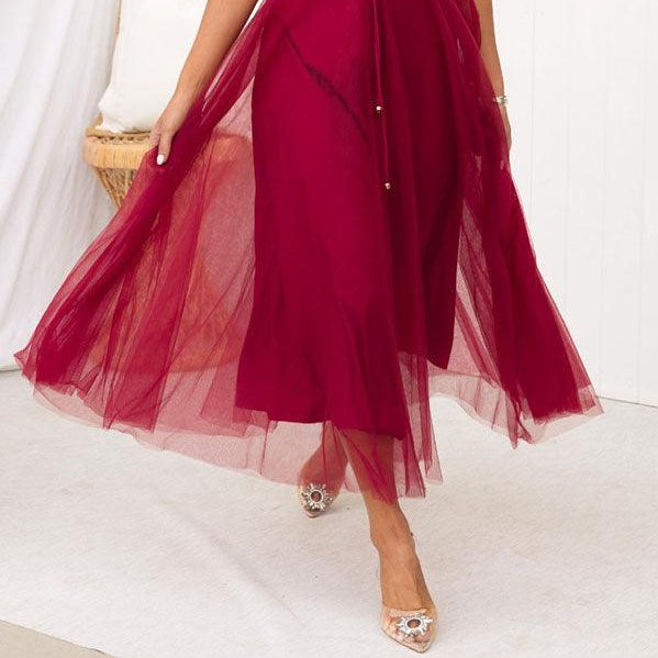 Elegant Maxi Dress with Straps in Chiffon for a Modern Princess Party