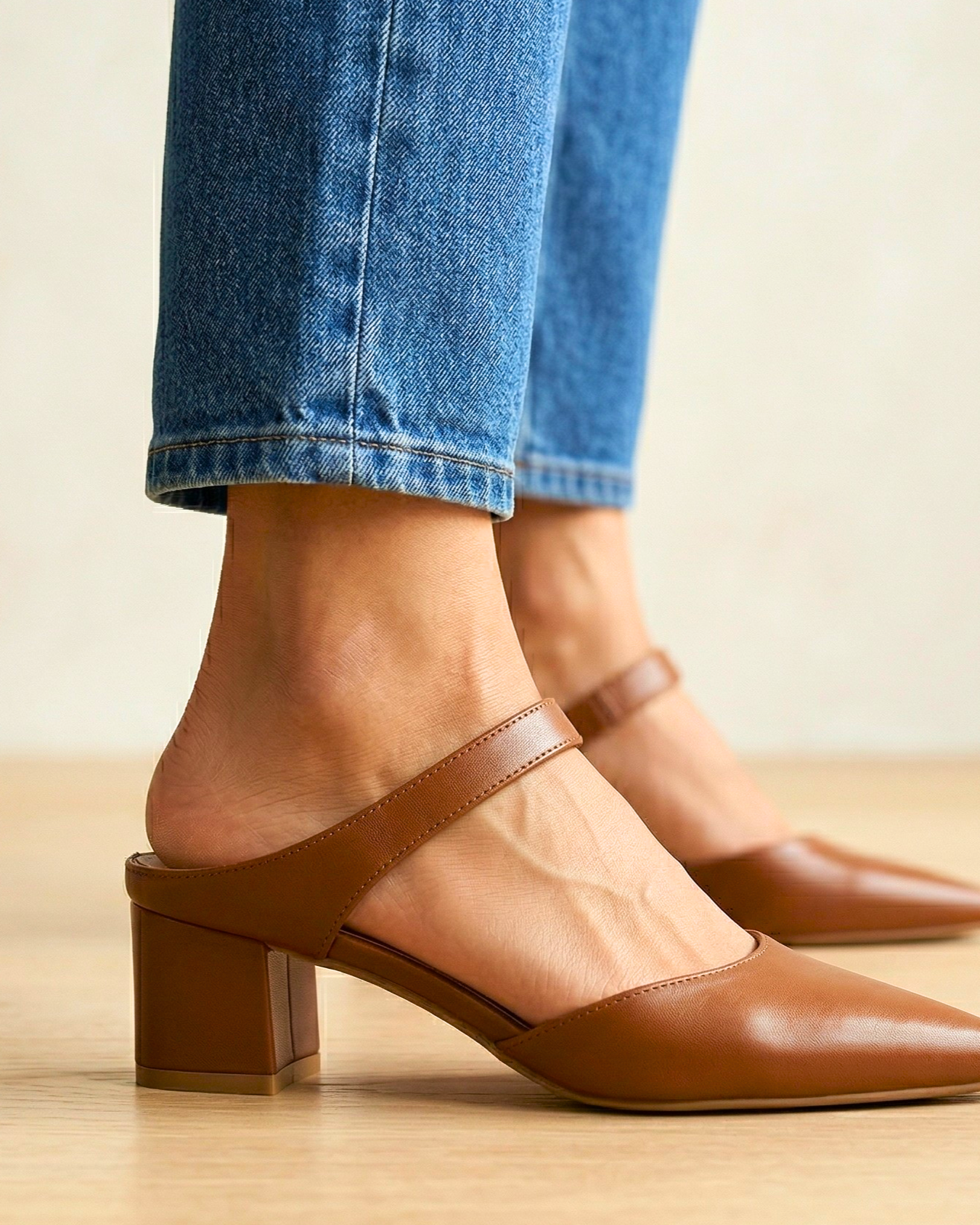 : Valora - Slingback Heels in van Paper Favor