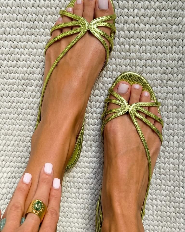 Shoes > Sandals : Serafina | Golden Sandals Summer Essence in Green van Paper Favor