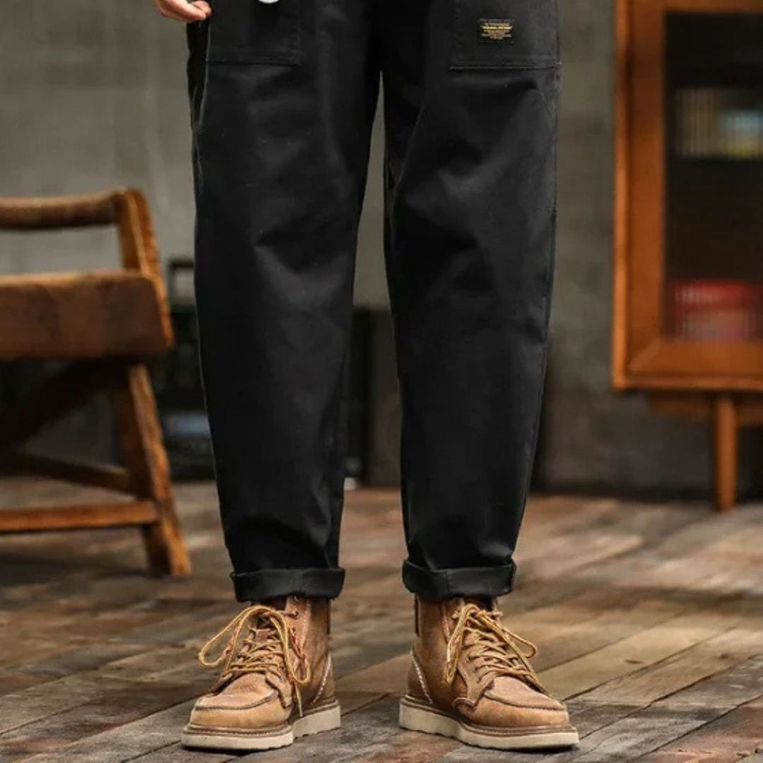 Men > Pants : Men's Vintage Cargo Pants - Timeless Style with Modern Utility in Black van Paper Favor