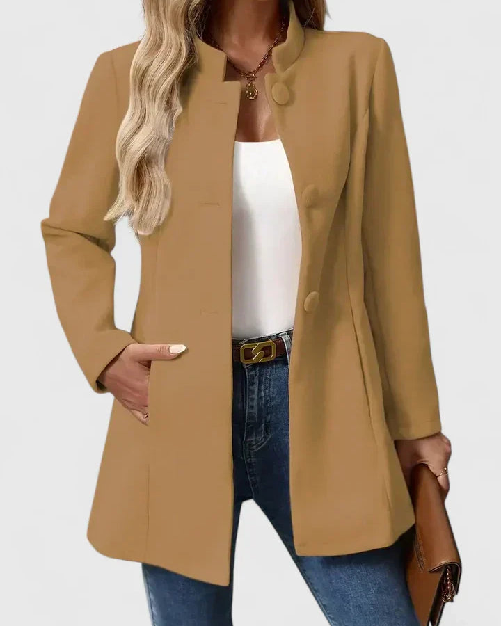 : Carmelyssa - Elegant Jacket in Camel van Paper Favor