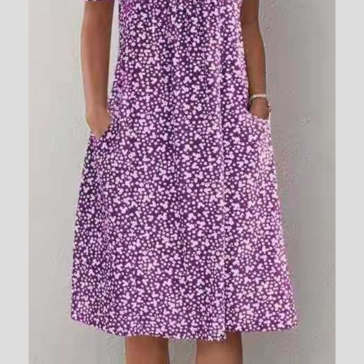 Women > Dresses > Midi : Women's Elegant Floral Print Midi Dress for Effortless Style in Purple van Paper Favor