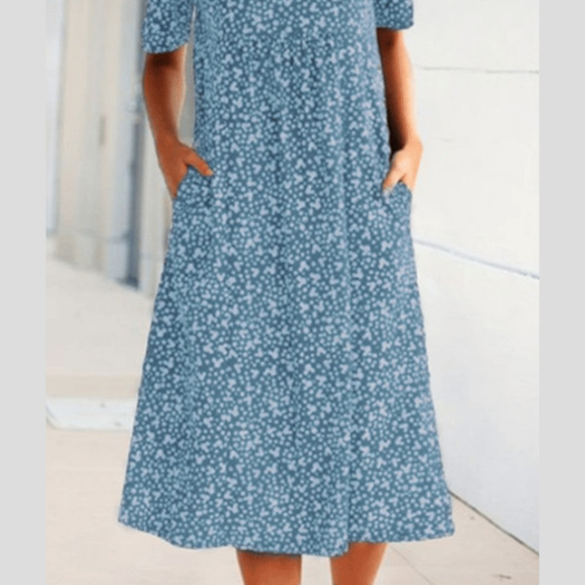 Women > Dresses > Midi : Women's Elegant Floral Print Midi Dress for Effortless Style in Blue van Paper Favor