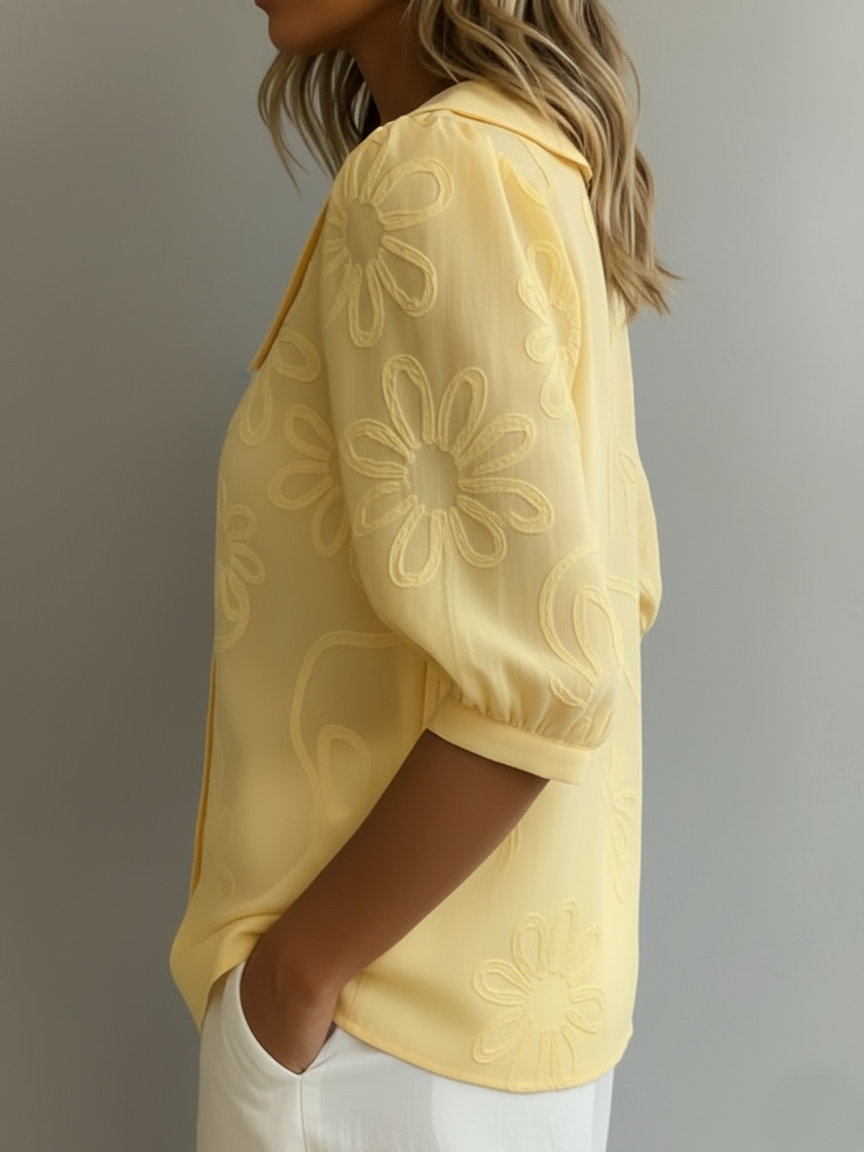 Clothing > Blouses : Kayleigh | Light floral blouse natural elegance in van Cow Clothing
