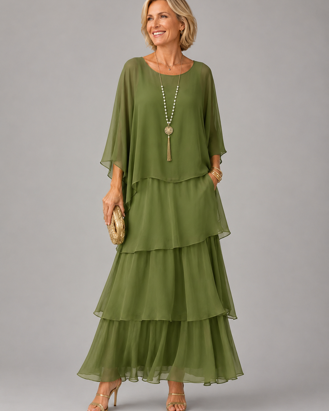 Clothing > Dresses : Lara™ | Elegant Flowing Maxi Dress in Dark Green van Paper Favor