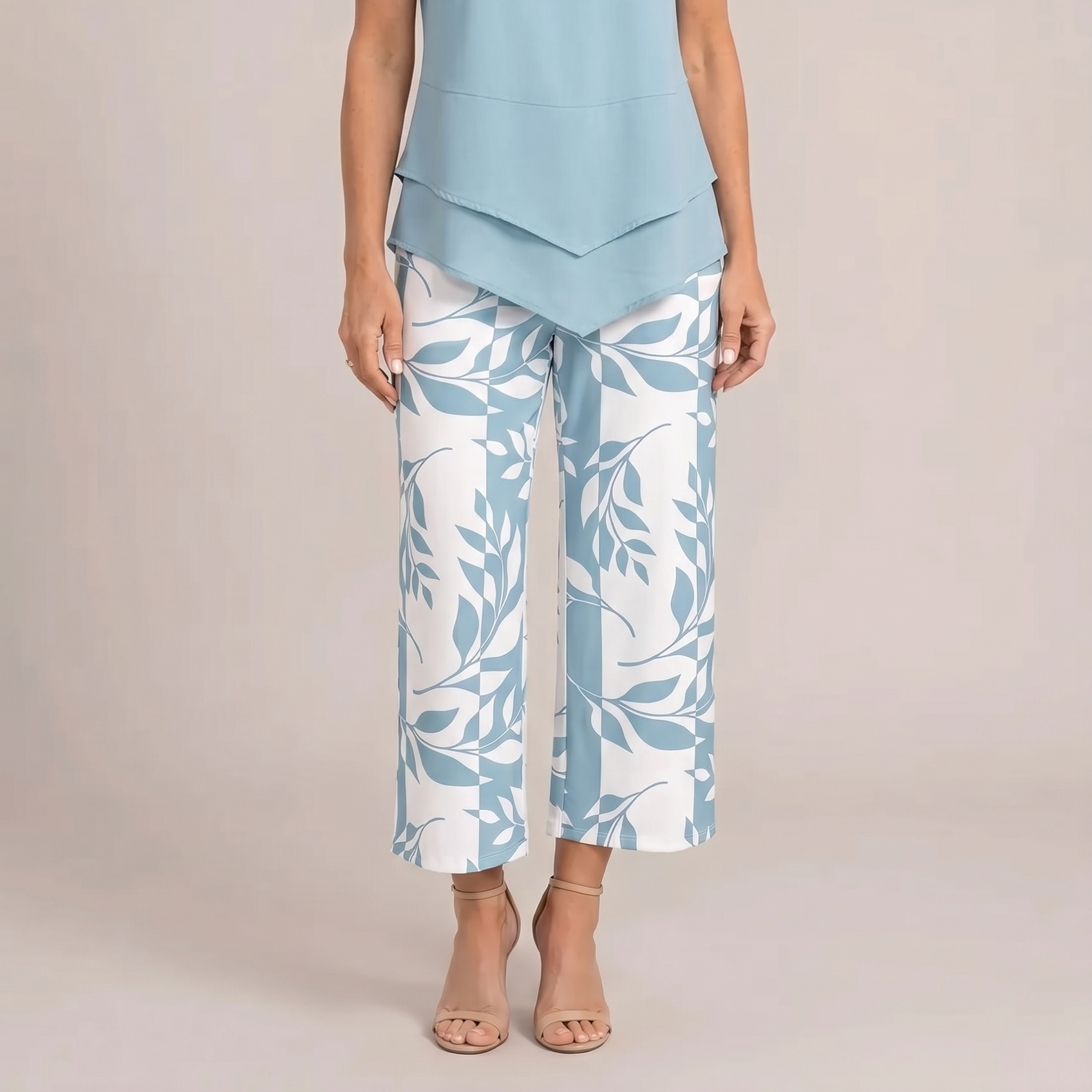 Tailored Two-Piece Wide Leg Set : Aeryssa - Tailored Two-Piece Wide Leg Set in Blue van Paper Favor