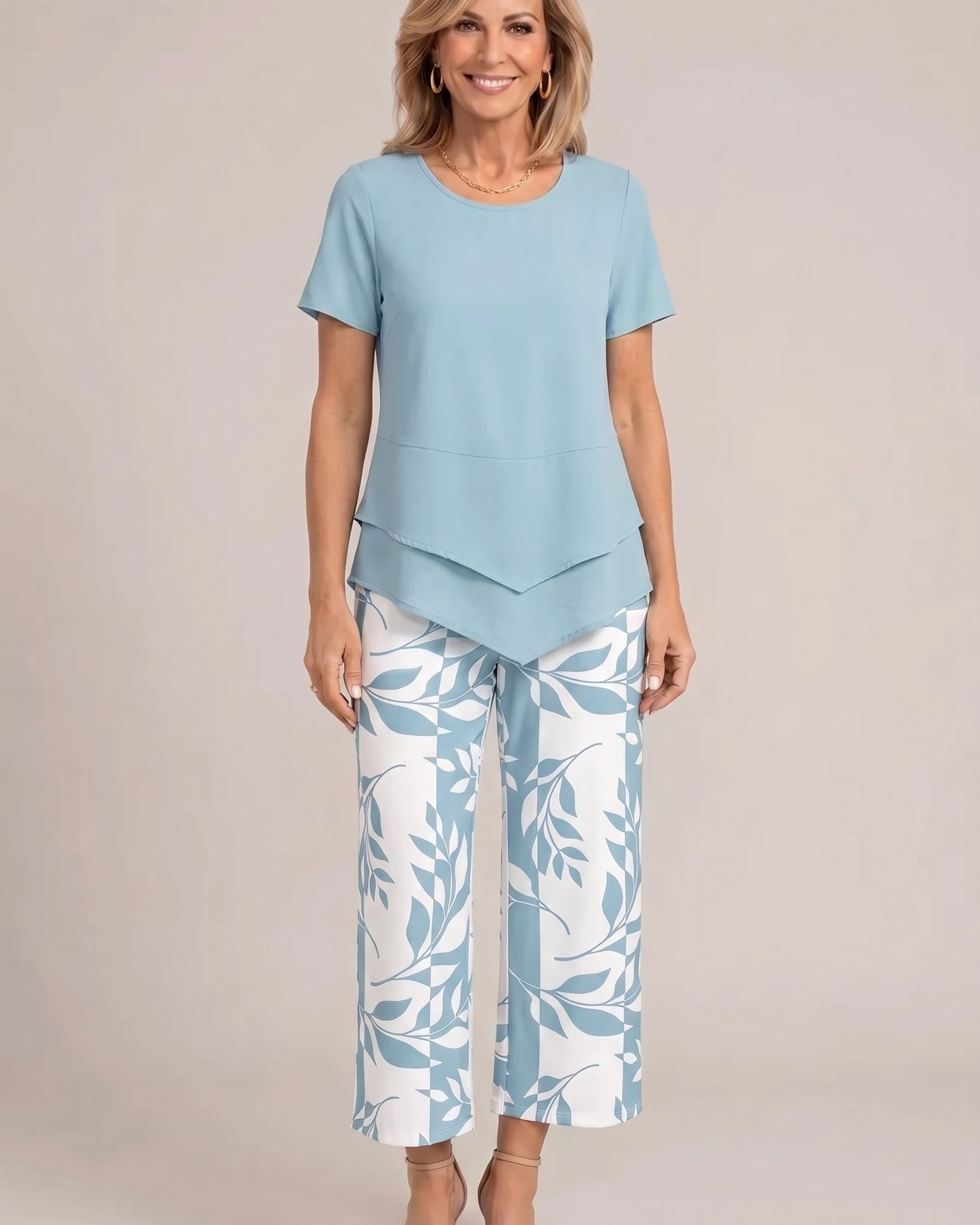 Tailored Two-Piece Wide Leg Set : Aeryssa - Tailored Two-Piece Wide Leg Set in Blue van Paper Favor