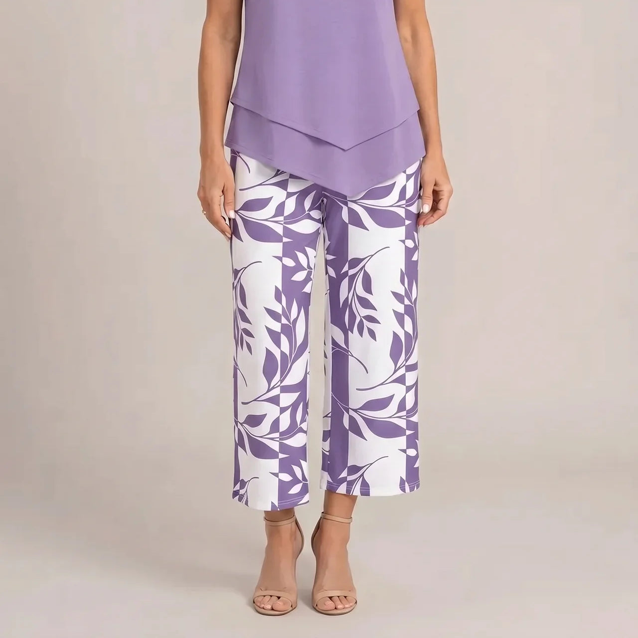 Tailored Two-Piece Wide Leg Set : Aeryssa - Tailored Two-Piece Wide Leg Set in Purple van Paper Favor
