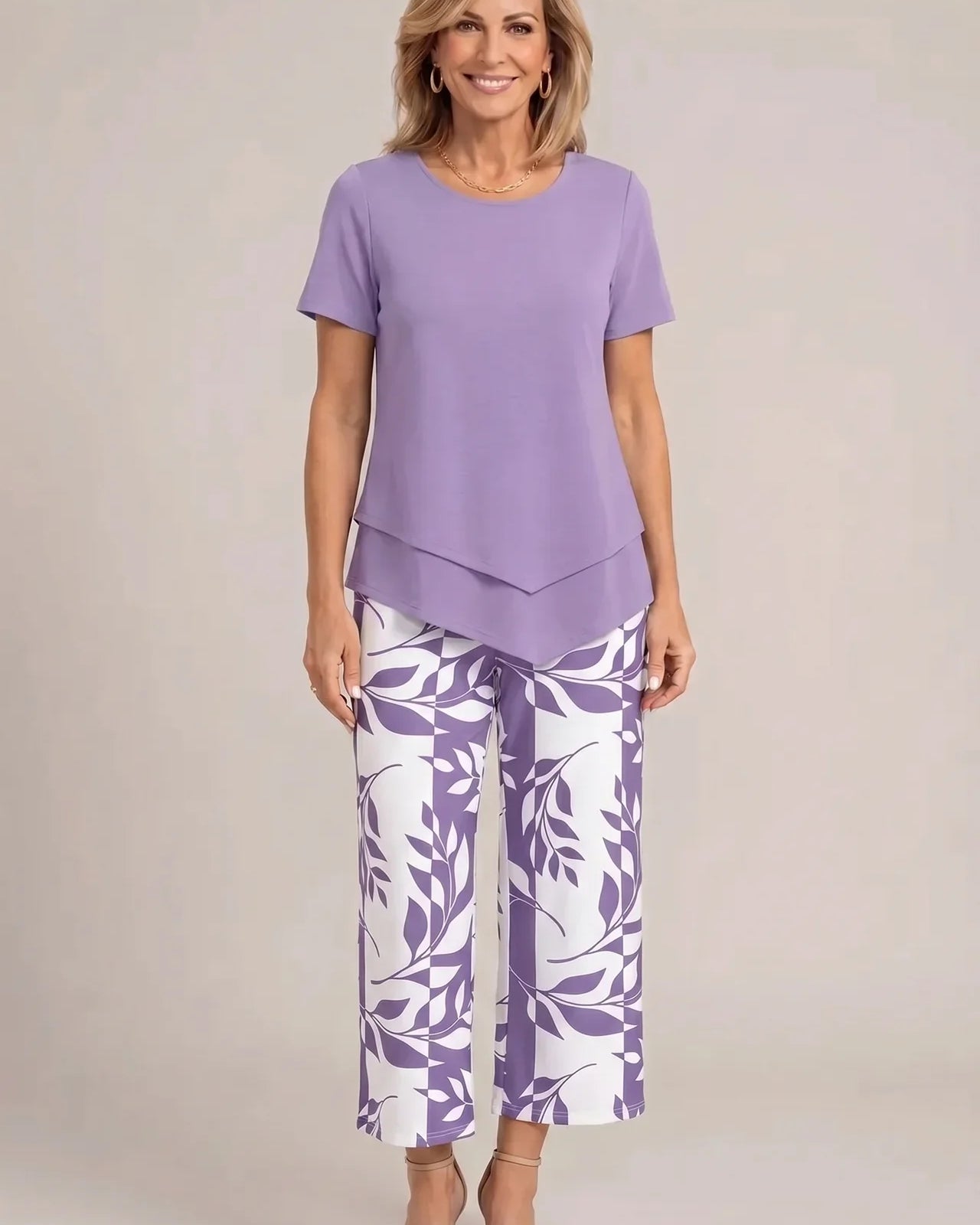 Tailored Two-Piece Wide Leg Set : Aeryssa - Tailored Two-Piece Wide Leg Set in Purple van Paper Favor