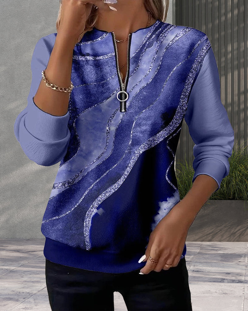 Yara – Chic sweater with V-neck and zipper