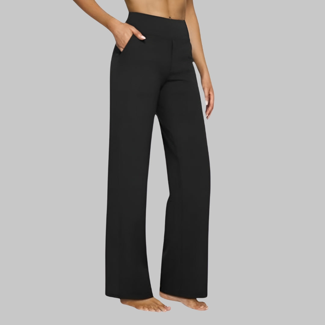: Elara - Comfort Stretch Pants in Black van Paper Favor