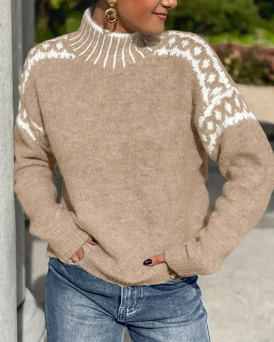 Sweater : Livia – Stylish knitted sweater in Khaki van Paper Favor